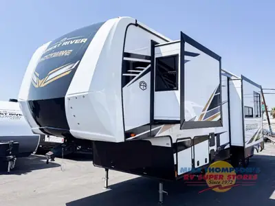 2025 Forest River RV Shockwave photo 2