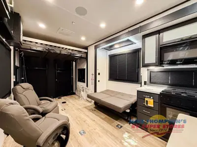 2025 Forest River RV Shockwave photo 10