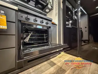 2025 Forest River RV Shockwave photo 17