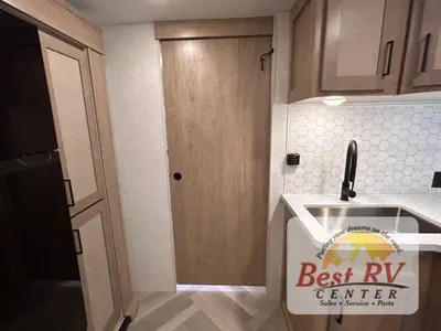 2026 Ember RV E-Series photo 45