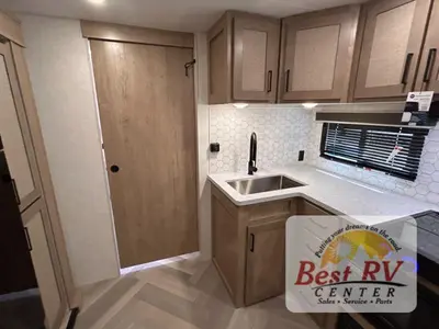 2026 Ember RV E-Series photo 23