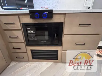 2026 Ember RV E-Series photo 31