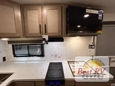 2026 Ember RV E-Series photo 28