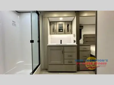 2025 Grand Design Influence photo 19