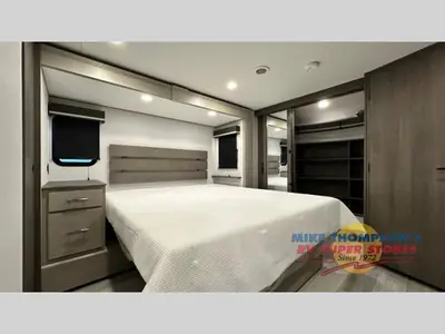 2025 Grand Design Influence photo 14