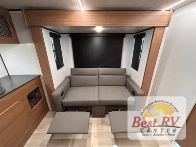 2026 Keystone RV Reign photo 16