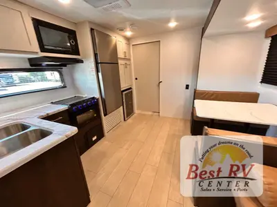 2026 CrossRoads RV Zinger photo 19