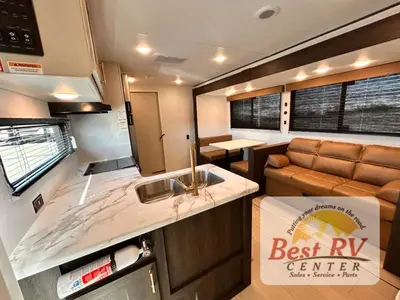 2026 CrossRoads RV Zinger photo 10
