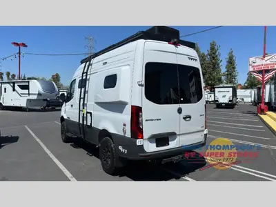 2025 Tiffin Motorhomes GH1 photo 3