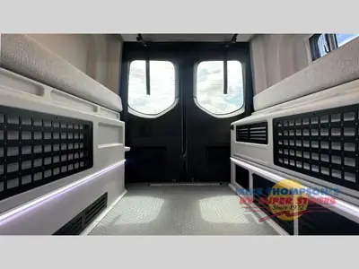 2025 Tiffin Motorhomes GH1 photo 7
