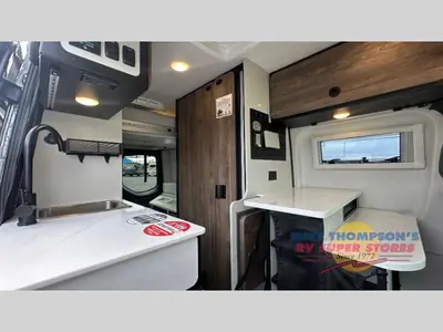 2025 Tiffin Motorhomes GH1 photo 5