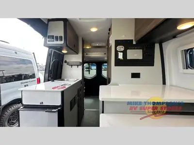 2025 Tiffin Motorhomes GH1 photo 6