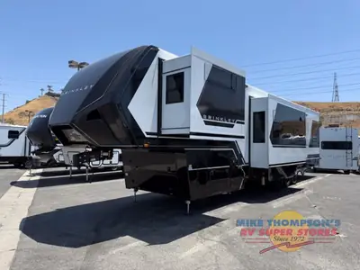 2026 Brinkley Model G photo 2