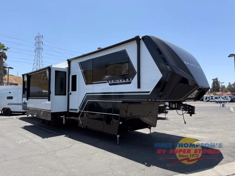 2026 Brinkley Model G exterior