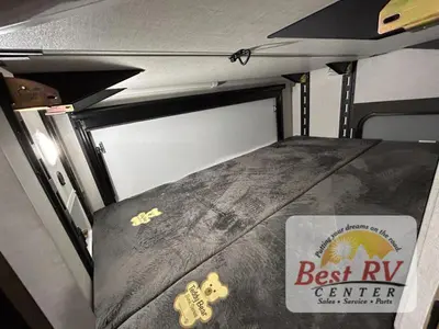 2027 Ember RV Overland Series photo 32
