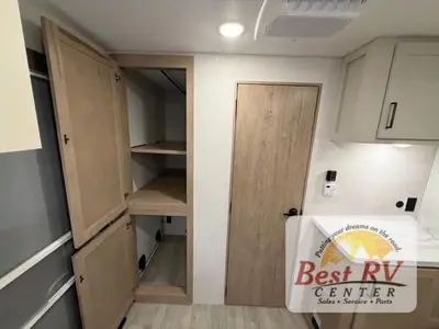 2027 Ember RV E-Series photo 43