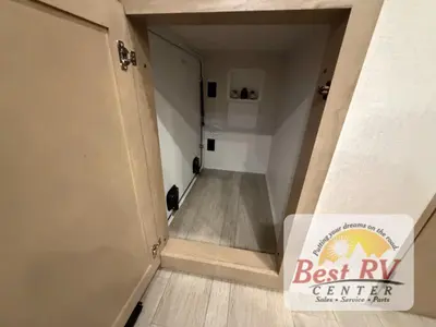 2027 Ember RV E-Series photo 44