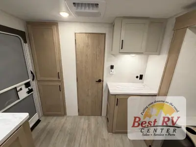 2027 Ember RV E-Series photo 41