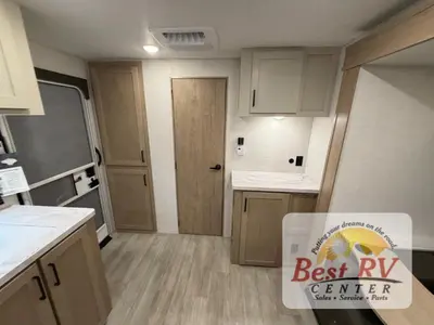 2027 Ember RV E-Series photo 40