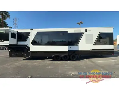 2026 Brinkley Model G photo 5