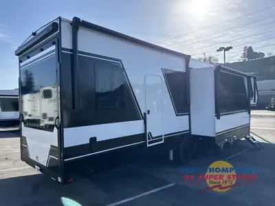 2026 Brinkley Model G photo 15