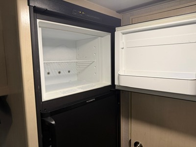 2019 WINNEBAGO MICRO MINNIE photo 27