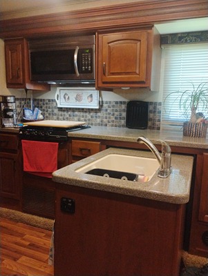 2015 JAYCO PRECEPT photo 2