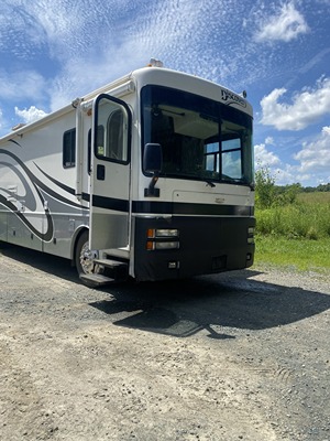 Used 2002 Fleetwood Discovery 37T