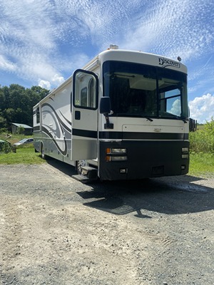 2002 FLEETWOOD DISCOVERY photo 3