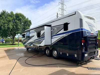 Used 2022 Newmar Ventana 4369