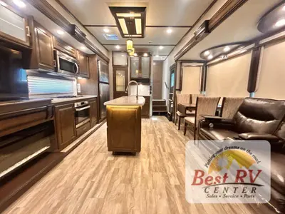2020 Grand Design Solitude photo 35
