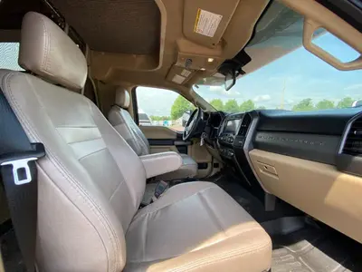 2021 Thor Motor Coach Magnitude photo 8