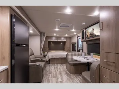 2022 Grand Design Imagine XLS photo 3