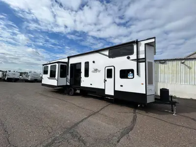 2026 Jayco Jay Flight Bungalow photo 14