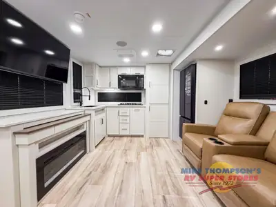 2026 Brinkley Model I photo 9