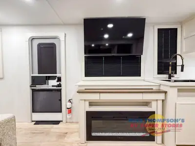 2026 Brinkley Model I photo 11