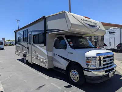 Used 2023 Coachmen Leprechaun 298KB