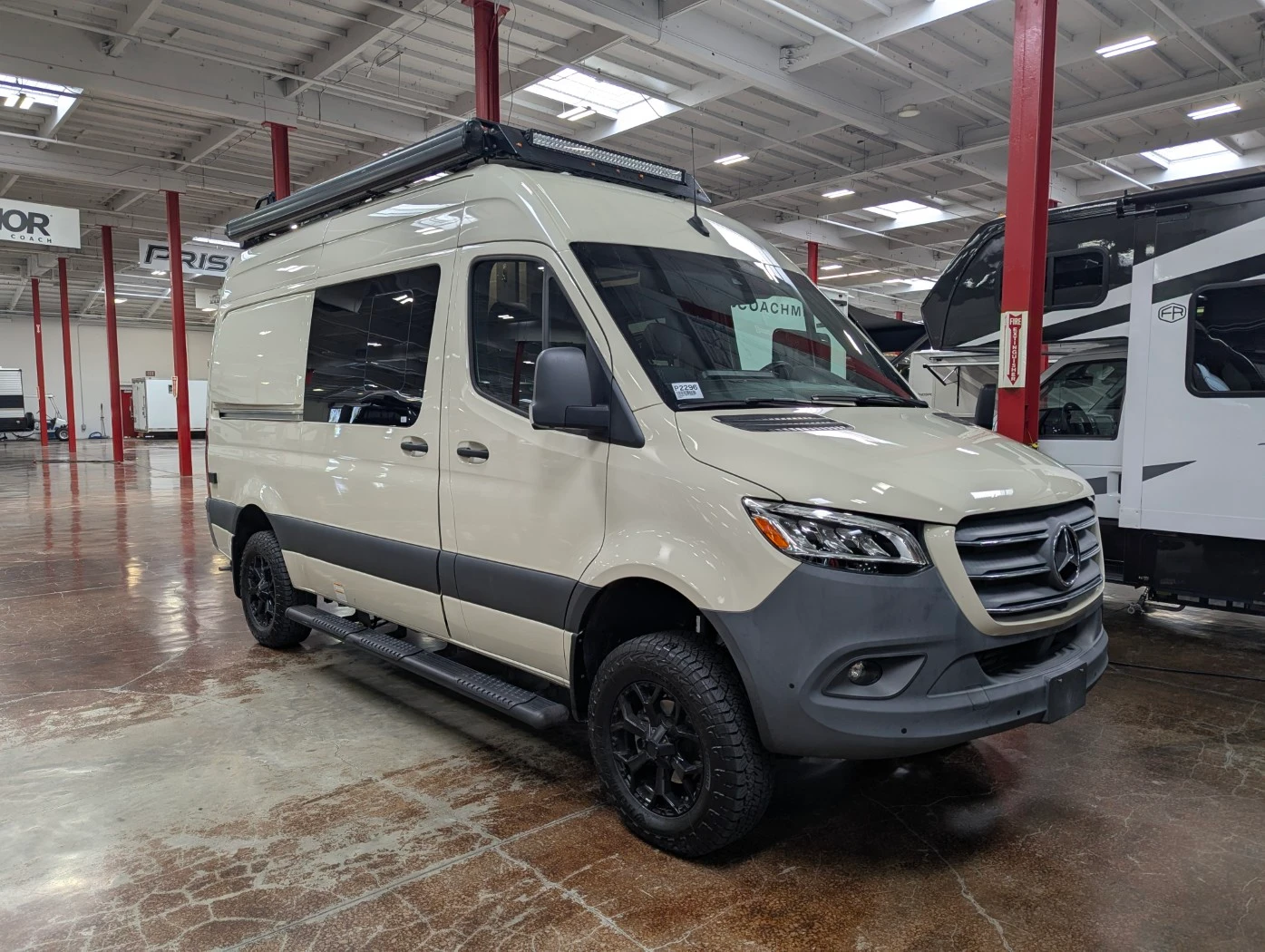 2025 Entegra Coach Launch 19Y exterior