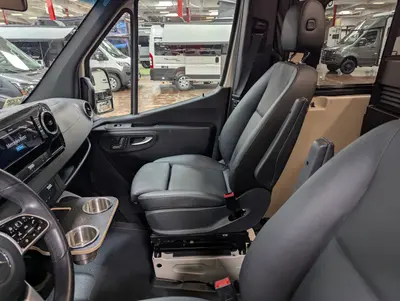2025 Entegra Coach Launch 19Y photo 9
