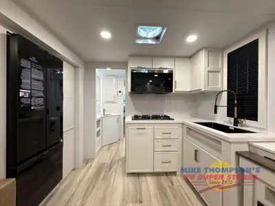 2026 Brinkley Model I photo 24