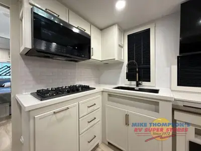 2026 Brinkley Model I photo 25