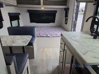 2025 Coachmen RV Remote photo 18