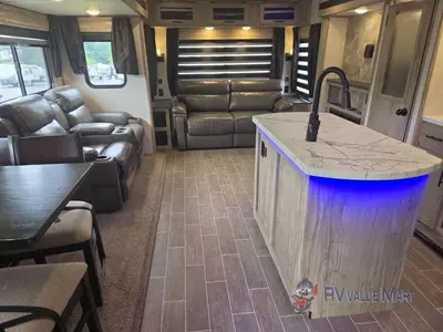 2020 Forest River RV Cherokee Alpha Wolf photo 18