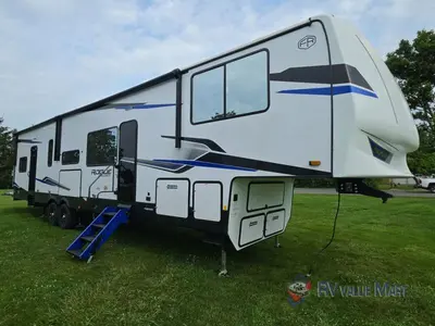 New 2027 Forest River RV Vengeance Rogue Armored 4015