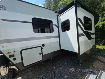 2027 Forest River RV Flagstaff photo 5