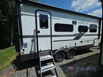 2027 Forest River RV Flagstaff photo 9