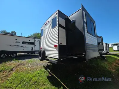 2020 Keystone Hideout photo 8