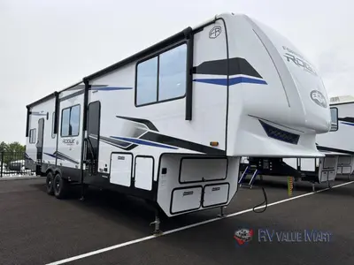 2026 Forest River RV Vengeance Rogue Armored photo 2