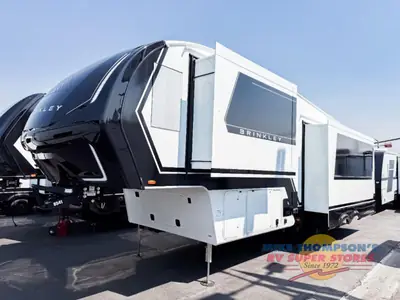 2026 Brinkley Model Z photo 2