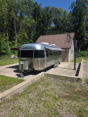 2017 AIRSTREAM FLYING CLOUD photo 2